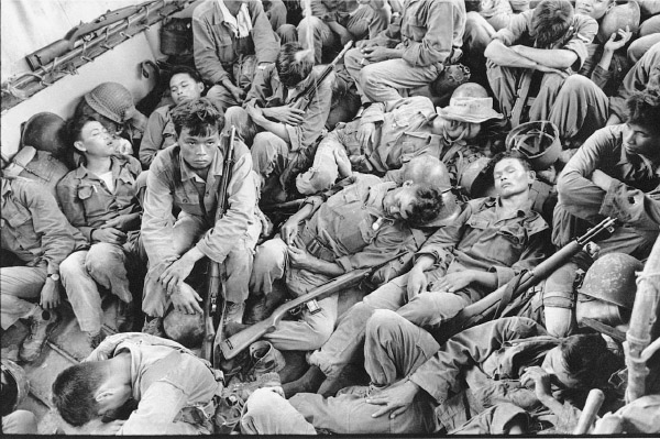 1962 rugpjūris Pietų Vietnamo vyriausybės kariai. Nuotrauka: AP - Horst Faas