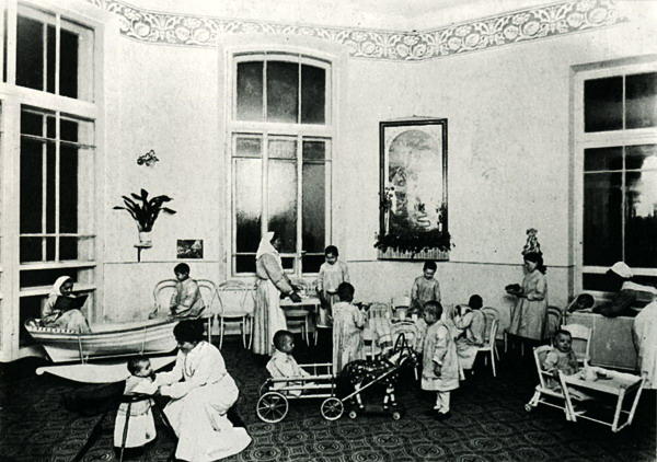 Vaikų klinika, 1913