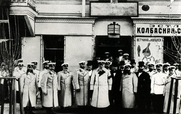 Šelisserburgo policijos dalinys. Miesto viršininkas Kleigelsas ir policininkai, 1904